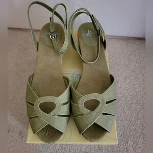 Life Stride Stylish Green Women's Sandals